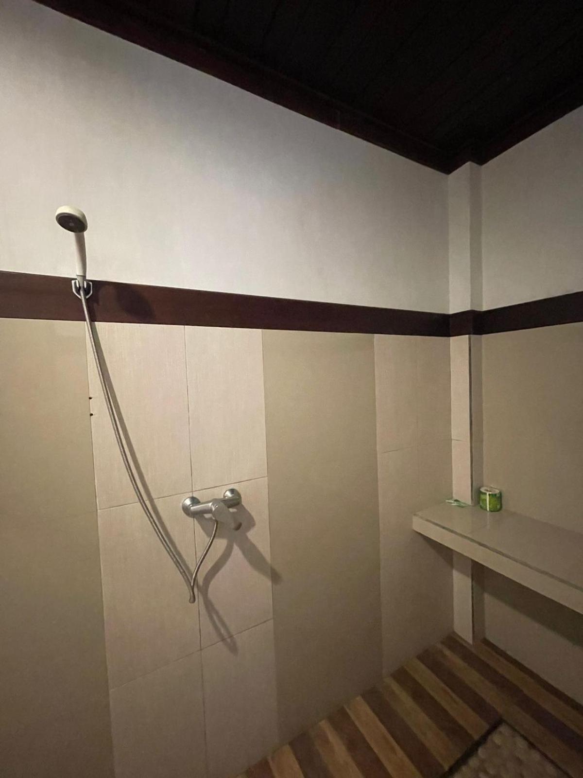 Bali Munduk Delux Bungalow Villa سينغاراجا المظهر الخارجي الصورة